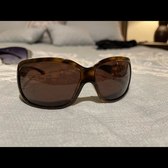 Dolce & Gabbana sunglasses - Picture 1 of 2